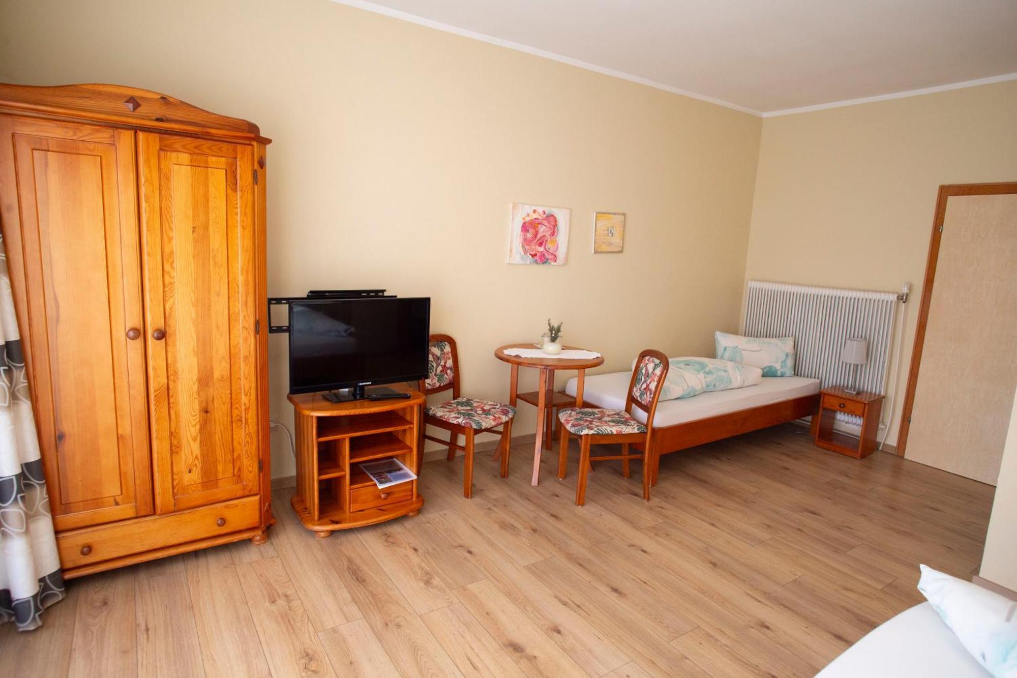 Gaestehaus Mariola Wulkaprodersdorf ภายนอก รูปภาพ